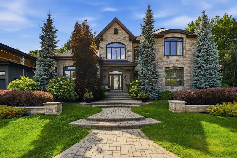 Luxury estate at 392 Rue du Saphir, Granby, QC — photo 6