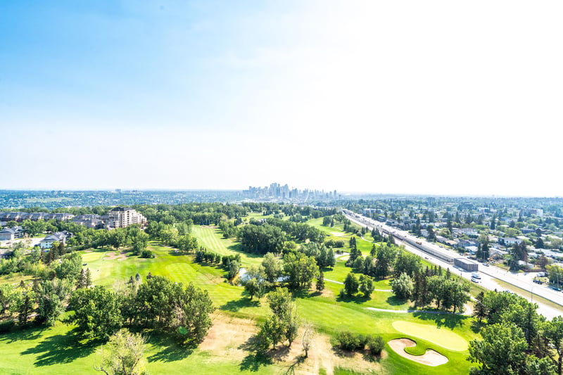 Luxury estate at 99 Spruce Place Southwest #2102, Calgary, AB — photo 37