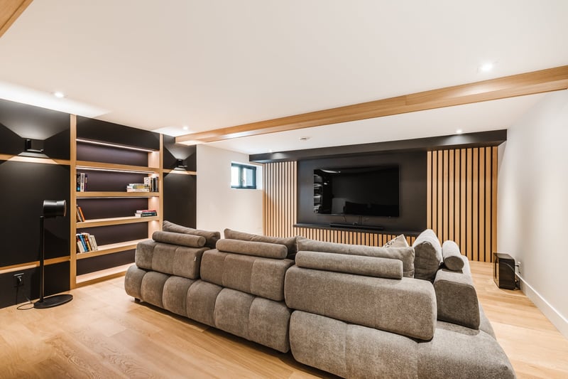 Luxury estate at 1970 Rue du Sommet-Trinité, St-Bruno-de-Montarville, QC — photo 28