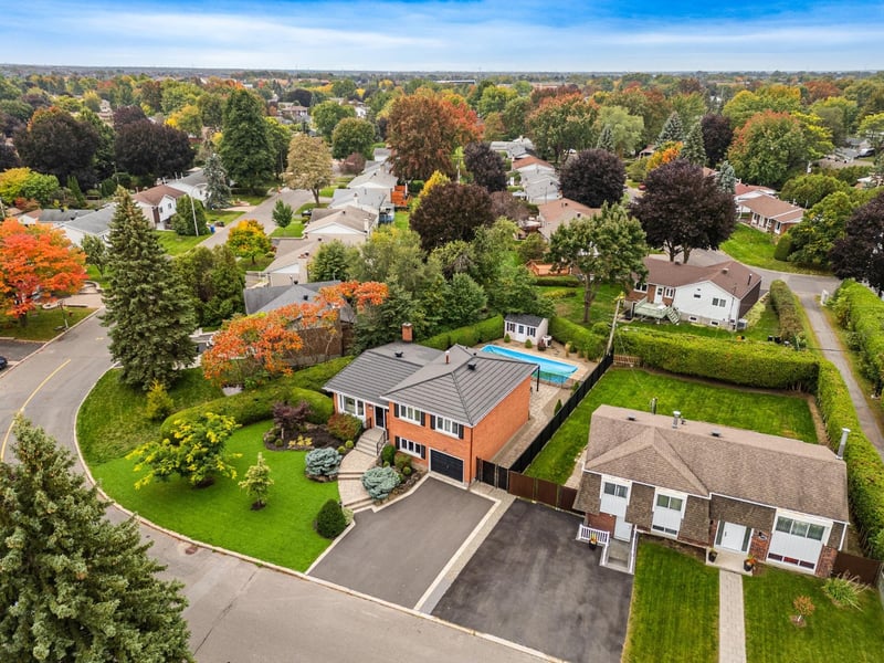 Luxury estate at 3800 Rue Martinique, Brossard, QC — photo 25