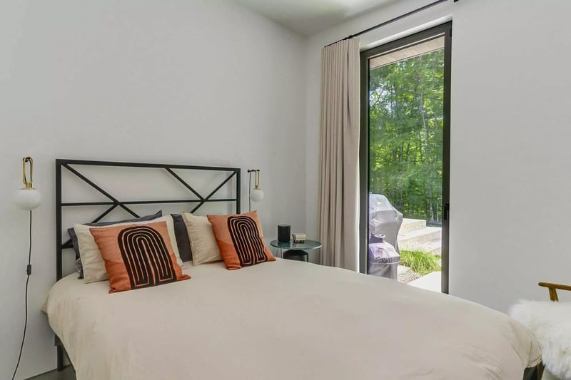 Luxury estate at 15 Chemin du Hibou, Eastman, QC — photo 37