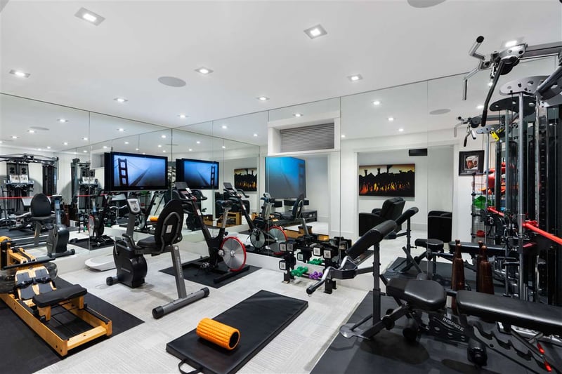Luxury estate at 1388 21st Street, West Vancouver — photo 18