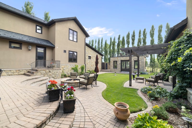 Luxury estate at 209 Pinnacle Ridge Place, Calgary, AB — photo 35