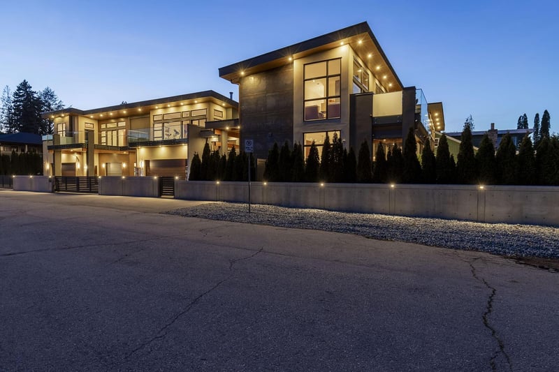 Luxury estate at 704 Stonor Street, Summerland, BC — photo 31
