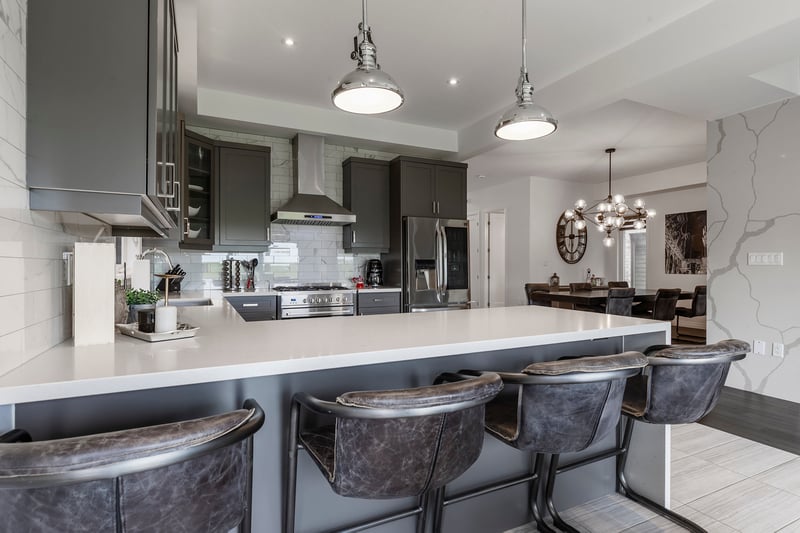 Luxury estate at 102 Greenwich Avenue, Hamilton, ON — photo 11