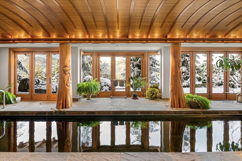 Luxury estate at 3820 Sunridge Drive, Whistler, BC — photo 14
