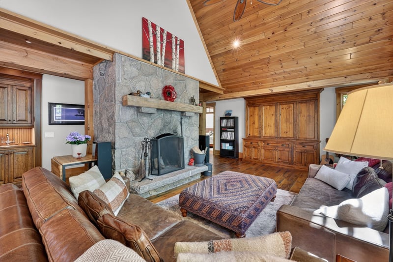 Luxury estate at 9 - 4805 Muskoka Road 169, Muskoka Lakes, ON — photo 10