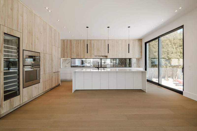 Luxury estate at 2040 Rue du Sommet Trinité, Saint-Bruno-de-Montarville, QC — photo 6