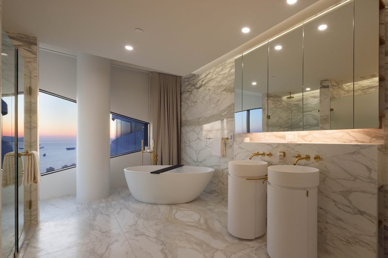 Luxury estate at 1033 Nelson Street, Vancouver, BC — photo 28