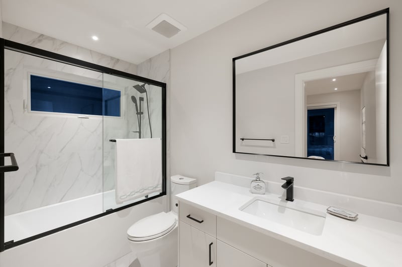 Luxury estate at 838 East 14th Street, North Vancouver, BC — photo 29