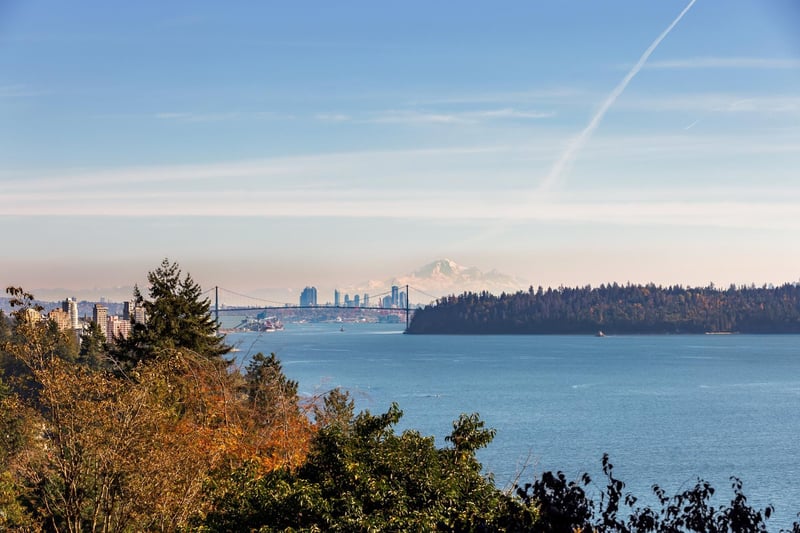 Luxury estate at 449 Hillcrest Street, West Vancouver, BC — photo 4