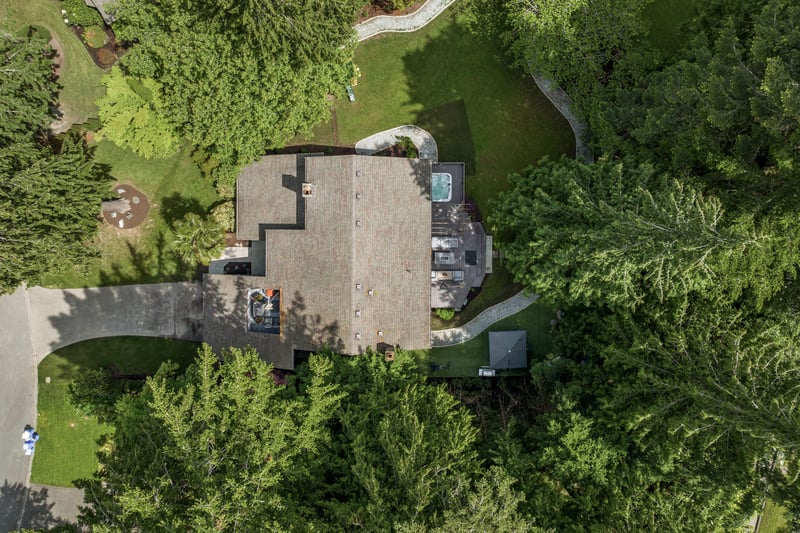 Luxury estate at 1007 Kentwood Place, Victoria, BC — photo 12