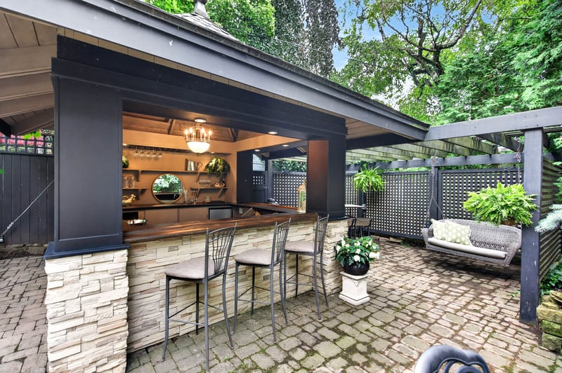Luxury estate at 77 Claremont Drive, Hamilton, ON — photo 33