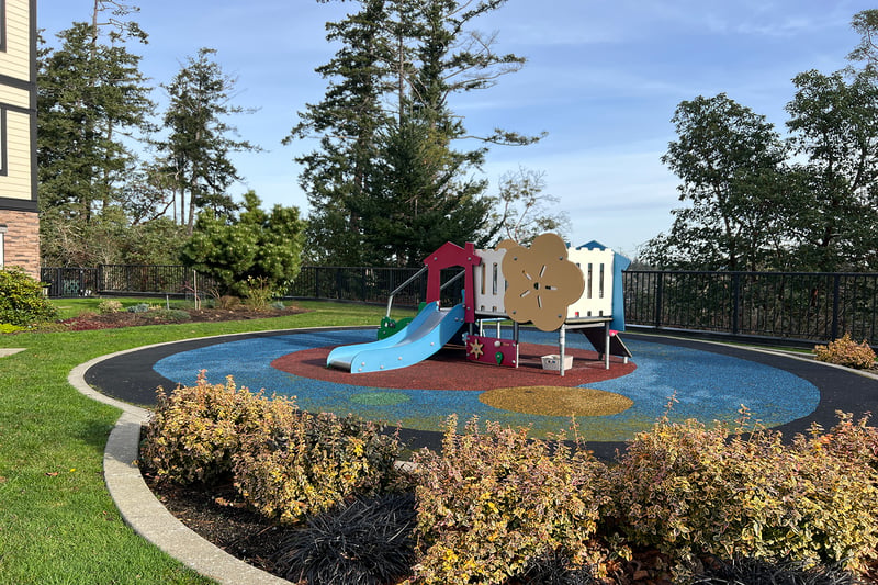 Luxury estate at 290 Wilfert Road #104, Victoria, BC — photo 11