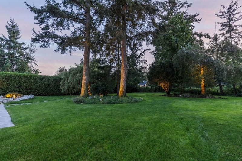 Luxury estate at 2669 171 Street, Surrey, BC — photo 6