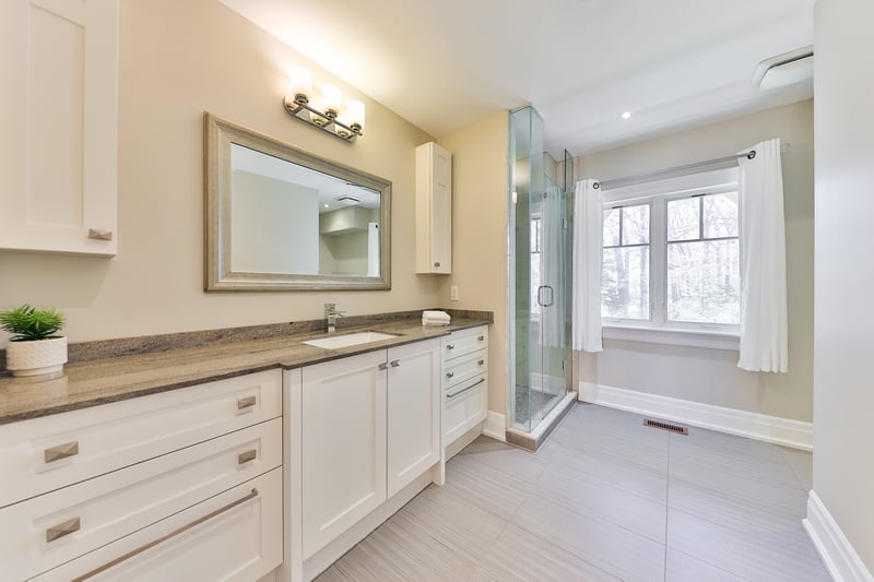 Luxury estate at 80 Oakes Drive, Mississauga, ON — photo 22
