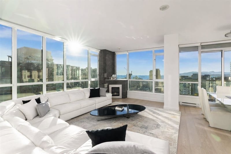 Luxury estate at 1328 West Pender Street, Vancouver, BC — photo 2