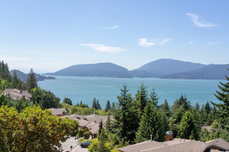 Luxury estate at 8601 Seascape Place, West Vancouver, BC — photo 5