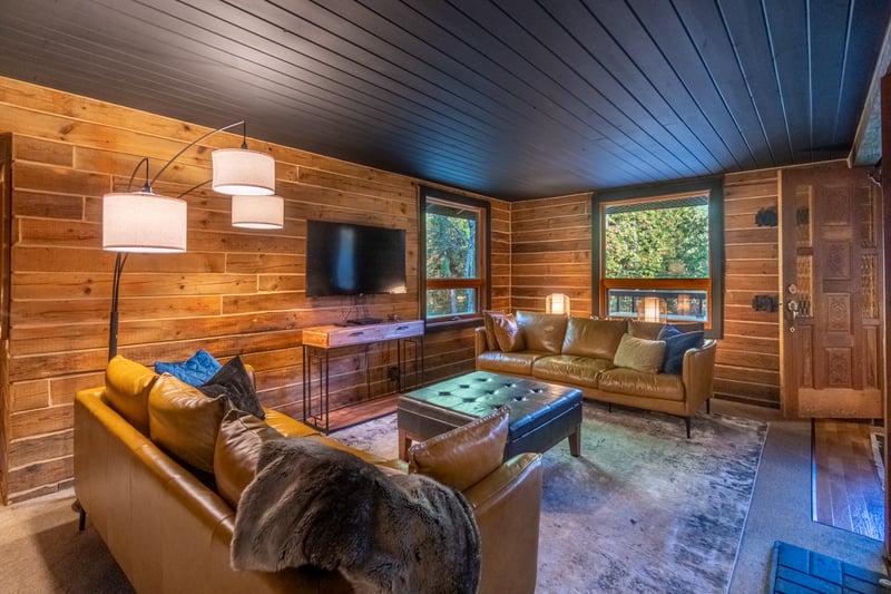 Luxury estate at 1374 Purbrook Road, Bracebridge, ON — photo 2