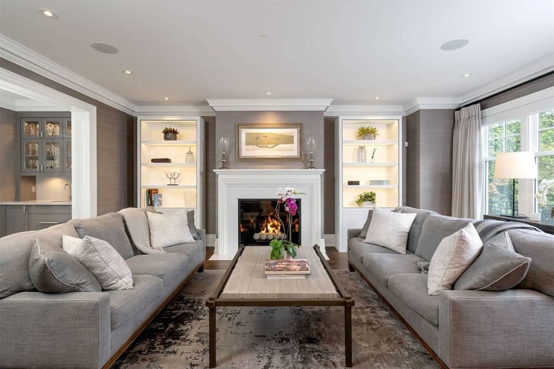 Luxury estate at 75 South Drive, Toronto — photo 4