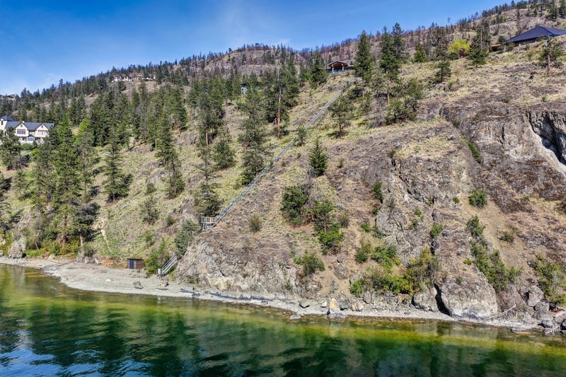 Luxury estate at 328 Lochview Road, Kelowna, BC — photo 36