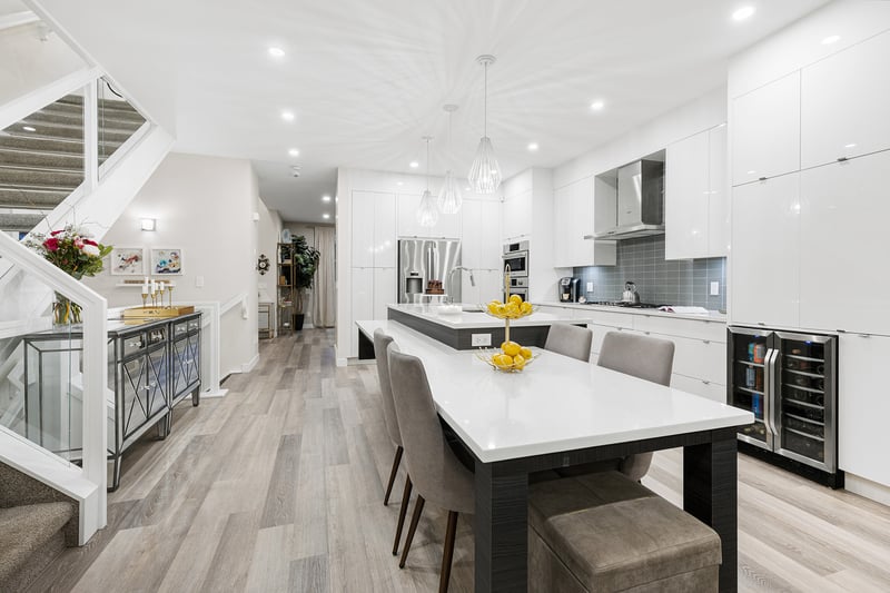 Luxury estate at 4832 21 Ave NW, Calgary, AB — photo 9