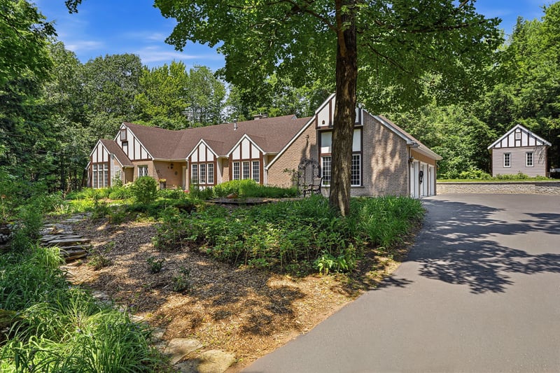 Luxury estate at 6 Rue des Éperviers, Granby, QC — photo 32