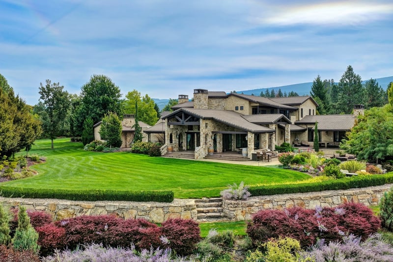 Luxury estate at 4303 Takla Road, Kelowna, BC — photo 38