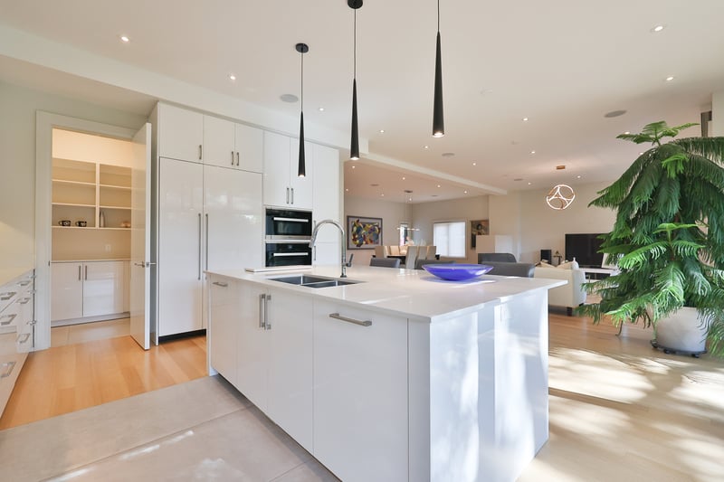 Luxury estate at 1456 Applewood Road, Mississauga, ON — photo 9