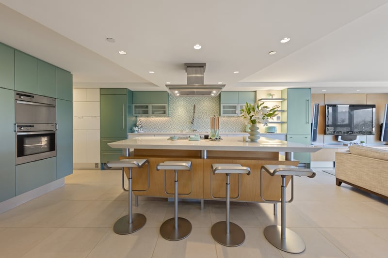Luxury estate at 27 Alexander Street #708, Vancouver, BC — photo 28