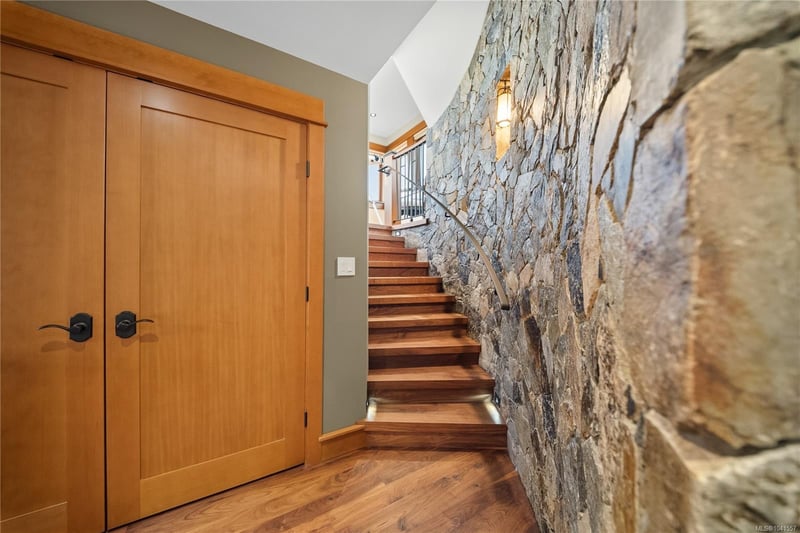 Luxury estate at 5025 Hinrich View, Nanaimo, BC — photo 39