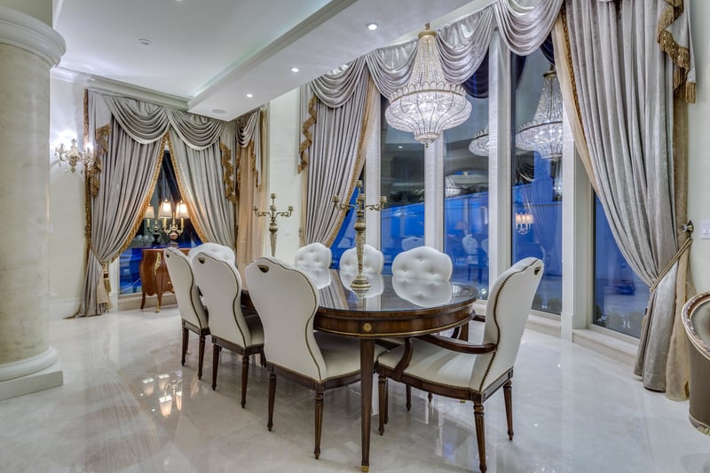 Luxury estate at 1175 Eyremount Drive, West Vancouver, BC — photo 10