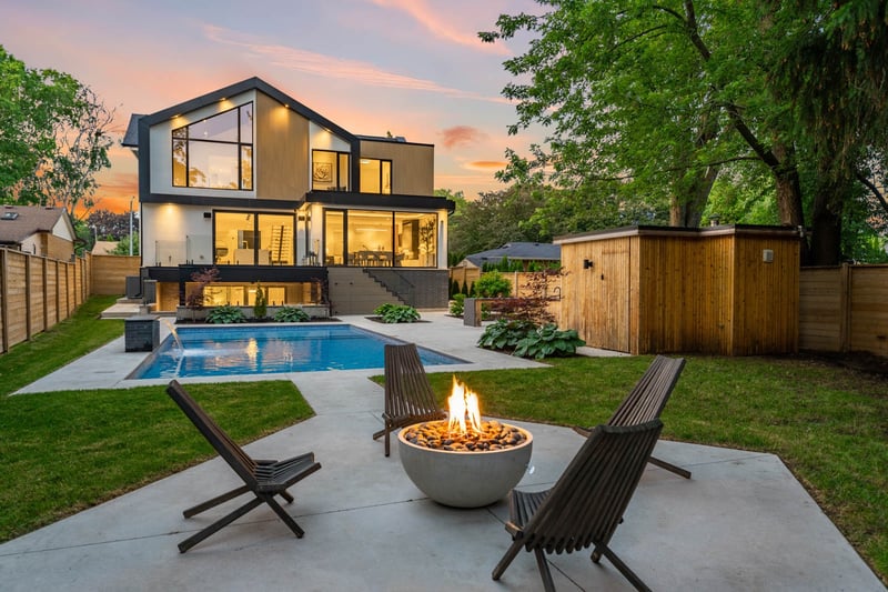 Luxury estate at 298 Strathcona Drive, Burlington, ON — photo 39