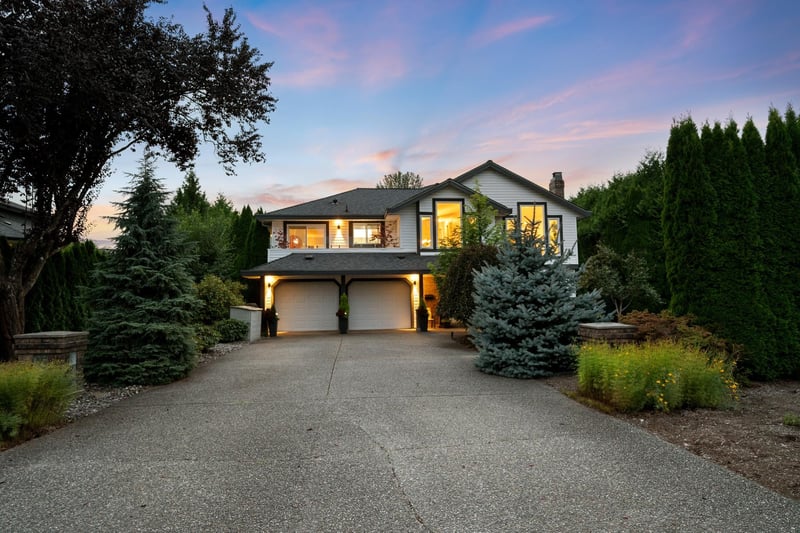 Luxury estate at 12359 188 Street, Pitt Meadows, BC — photo 3