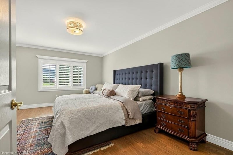 Luxury estate at 55 Chianti Crescent, Hamilton, ON — photo 18
