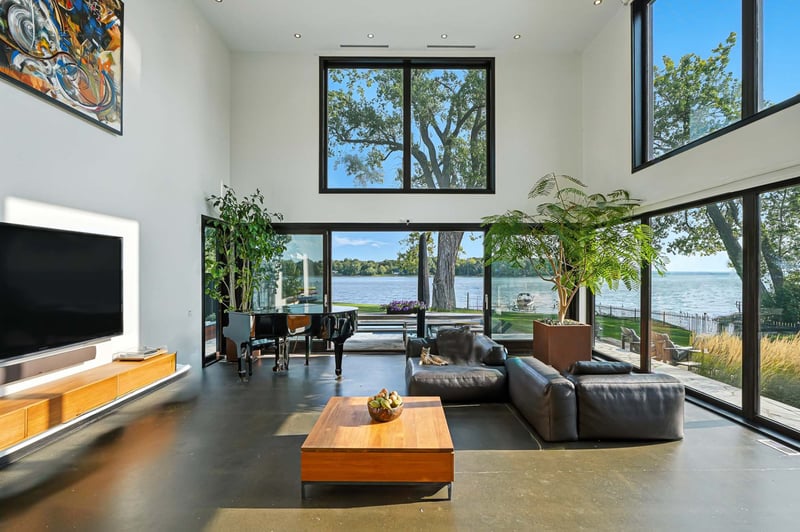 Luxury estate at 940 Chemin du Bord-du-Lac-Lakeshore, Dorval, QC — photo 17