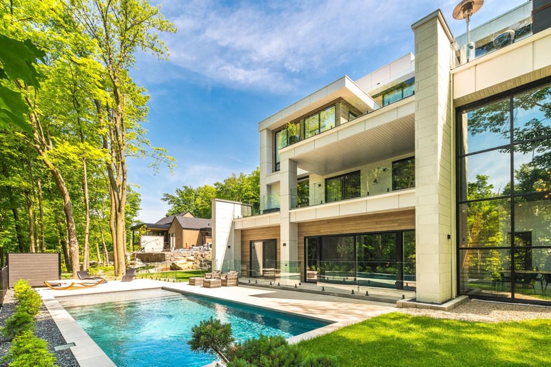 Luxury estate at 757 Rue des Chardonnerets, Mont-Saint-Hilaire, QC — photo 28