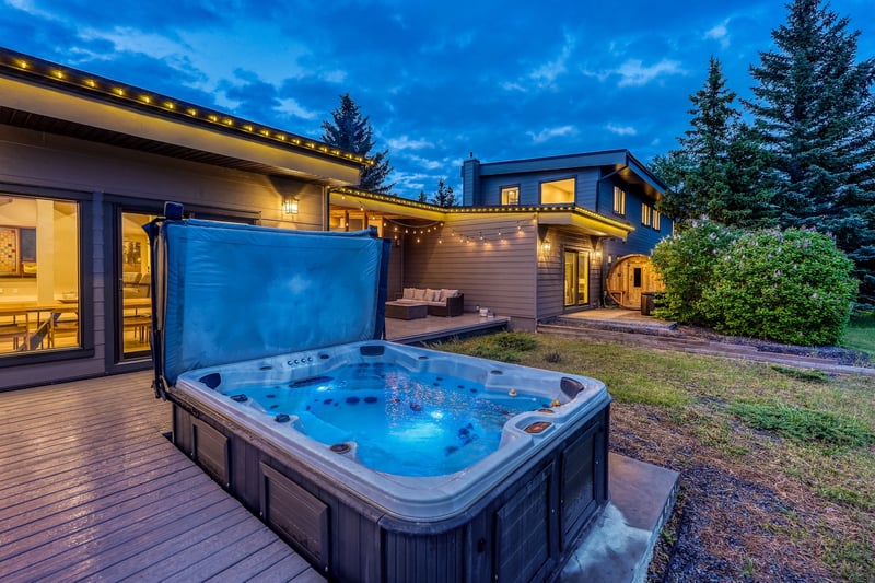 Luxury estate at 183 Pinebrook Way South West, Calgary, AB — photo 6