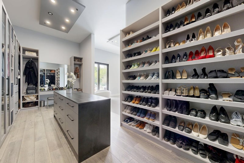 Luxury estate at 23 Hunters Glen Rd, Aurora, ON — photo 19