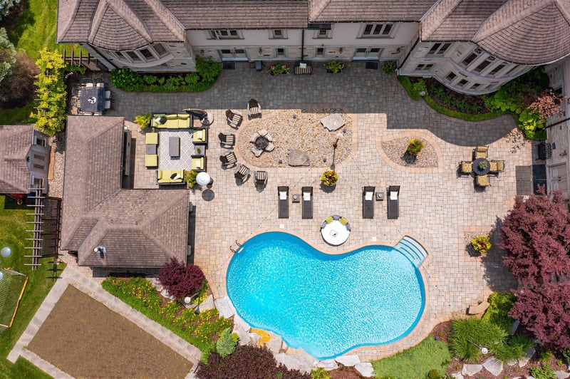 Luxury estate at 95 Eden Vale Dr, King City, ON — photo 10