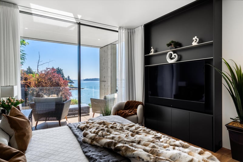 Luxury estate at 3478 Marine Drive, West Vancouver, BC — photo 17