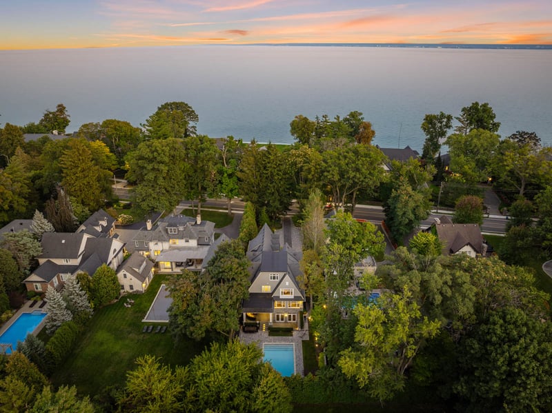 Luxury estate at 3087 Lakeshore Road, Burlington, ON — photo 47