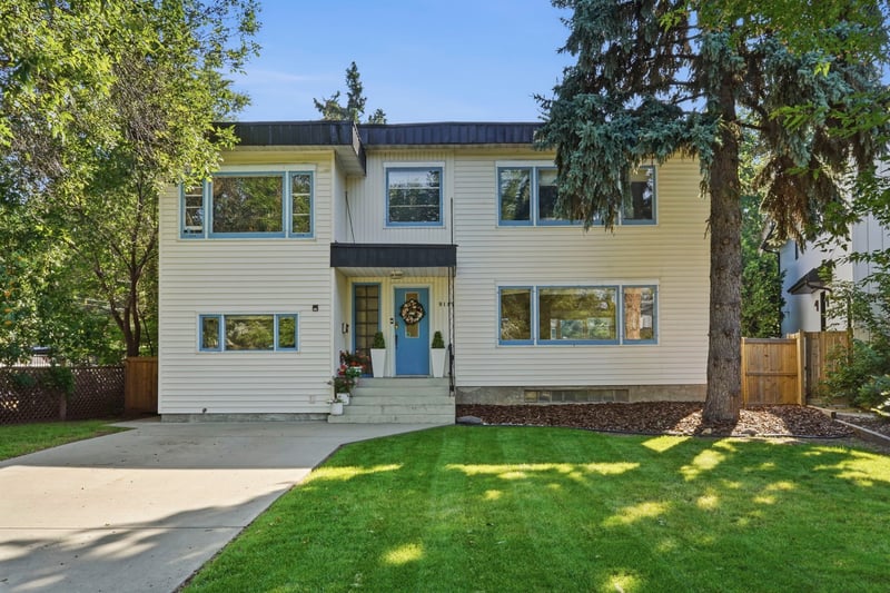 Luxury estate at 9107 118 Street Northwest, Edmonton, AB — photo 3