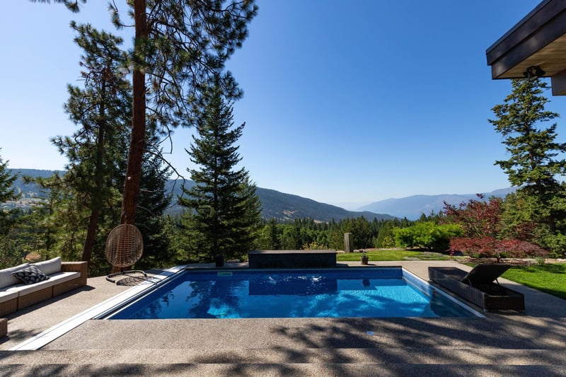 Luxury estate at 26 Commonage Road, Vernon, BC — photo 3