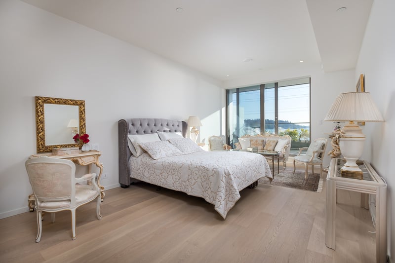 Luxury estate at 1355 Bellevue Avenue #206, West Vancouver, BC — photo 12