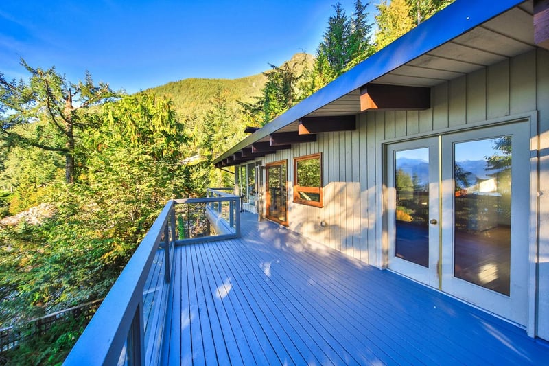 4-bedroom luxury home in 170 Highview Place, Lions Bay, BC