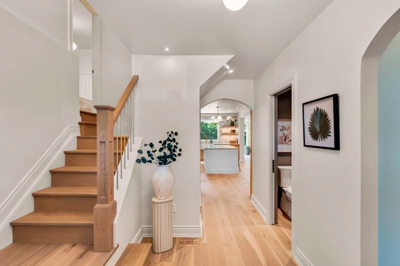 Luxury estate at 393 Hess Street South, Hamilton, ON — photo 7