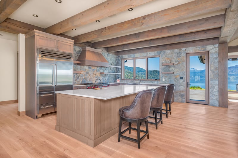 Luxury estate at 8399 Bench Row Road, Vernon, BC — photo 11