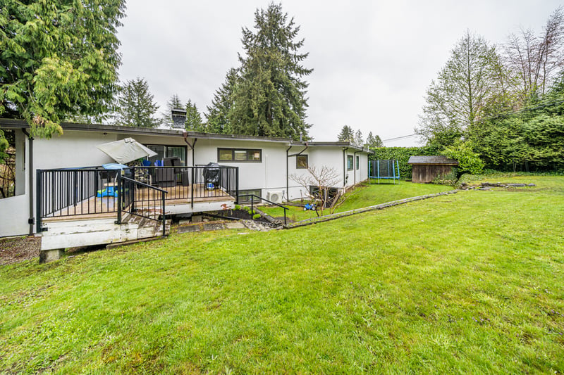 Luxury estate at 591 Southborough Dr, West Vancouver — photo 17
