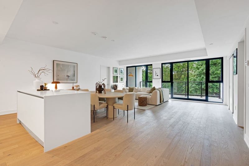 Luxury estate at 200 Keewatin Avenue #PH410, Toronto, ON — photo 30